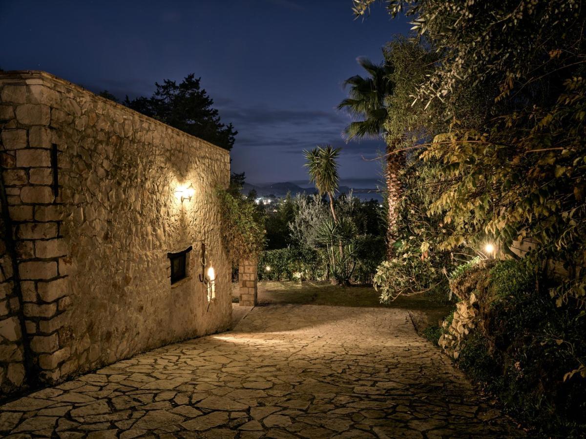 Vafias Villa - Tranquil Location, Ideal For Large Groups, By Zantewize Литакия Экстерьер фото